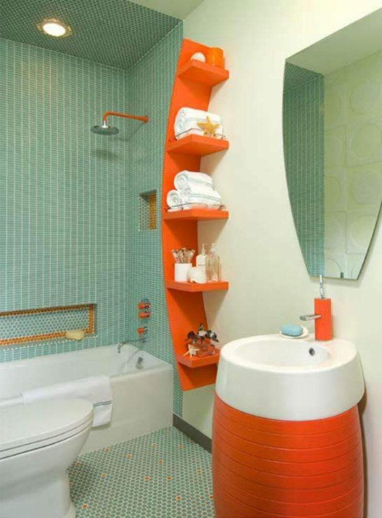 Оригинальное решение создать дизайн для ванной комнаты совмещенной с туалетом с яркими акцентами 