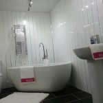 white sparkle chrome bathroom2