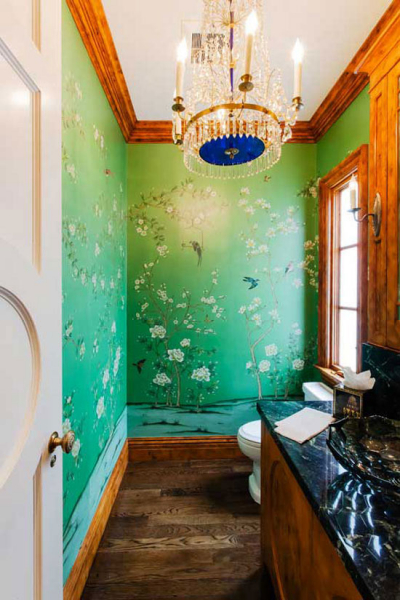 Художественная роспись стен – глоток свежести в городской квартире в фото