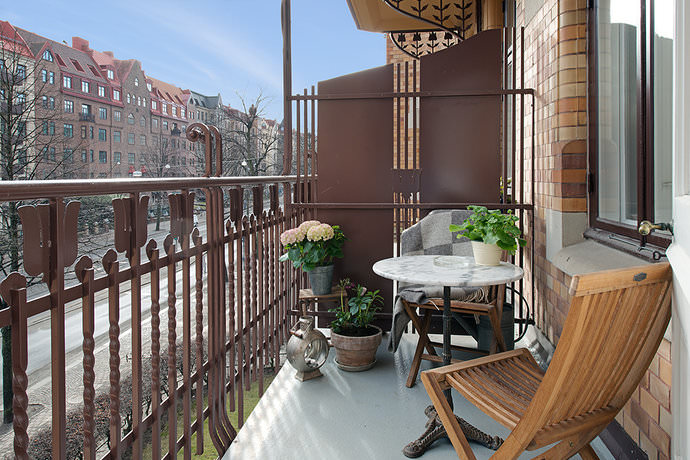Уникальный интерьер балкона: фотогалерея, современное оформление в фото