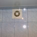 прямоугольный вытяжной вентилятор для ванны примеры